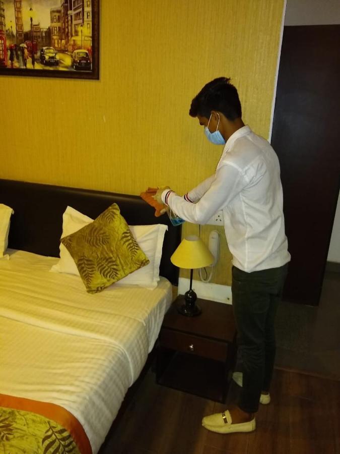 Airport Hotel Tashree New Delhi Ngoại thất bức ảnh