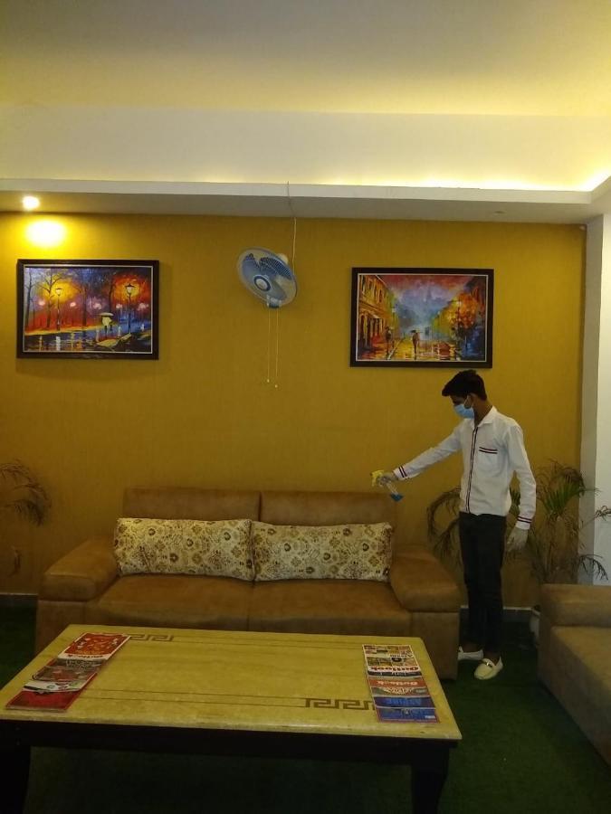 Airport Hotel Tashree New Delhi Ngoại thất bức ảnh