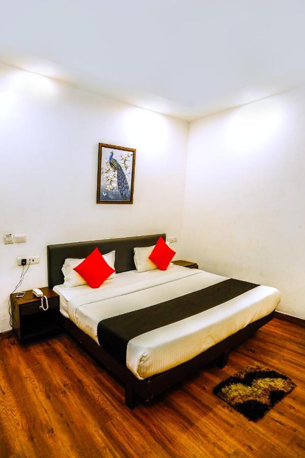Airport Hotel Tashree New Delhi Ngoại thất bức ảnh