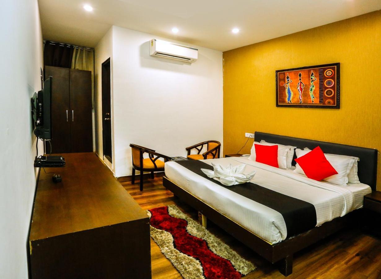 Airport Hotel Tashree New Delhi Ngoại thất bức ảnh