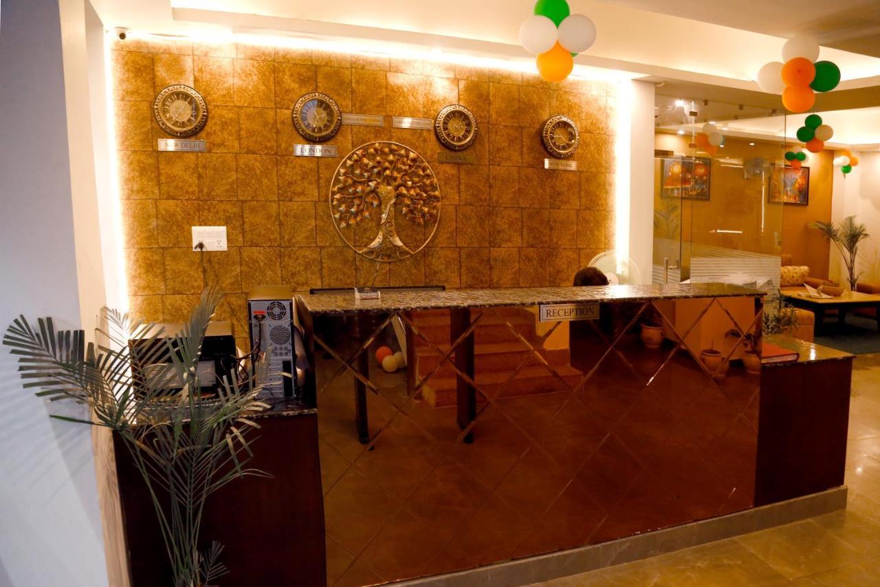 Airport Hotel Tashree New Delhi Ngoại thất bức ảnh