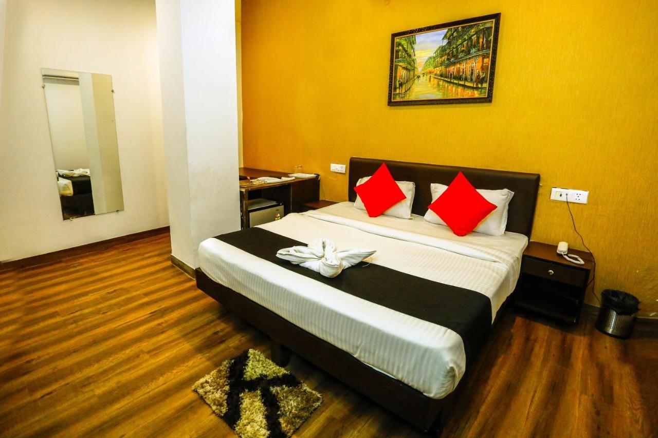 Airport Hotel Tashree New Delhi Ngoại thất bức ảnh