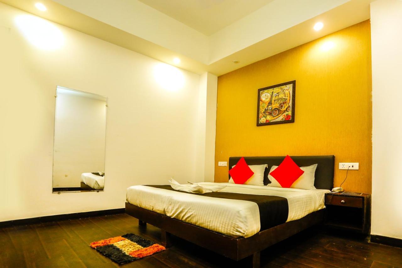 Airport Hotel Tashree New Delhi Ngoại thất bức ảnh
