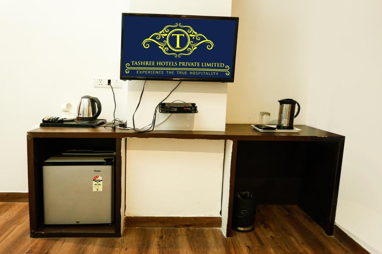 Airport Hotel Tashree New Delhi Ngoại thất bức ảnh