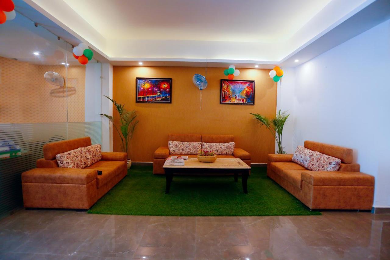 Airport Hotel Tashree New Delhi Ngoại thất bức ảnh