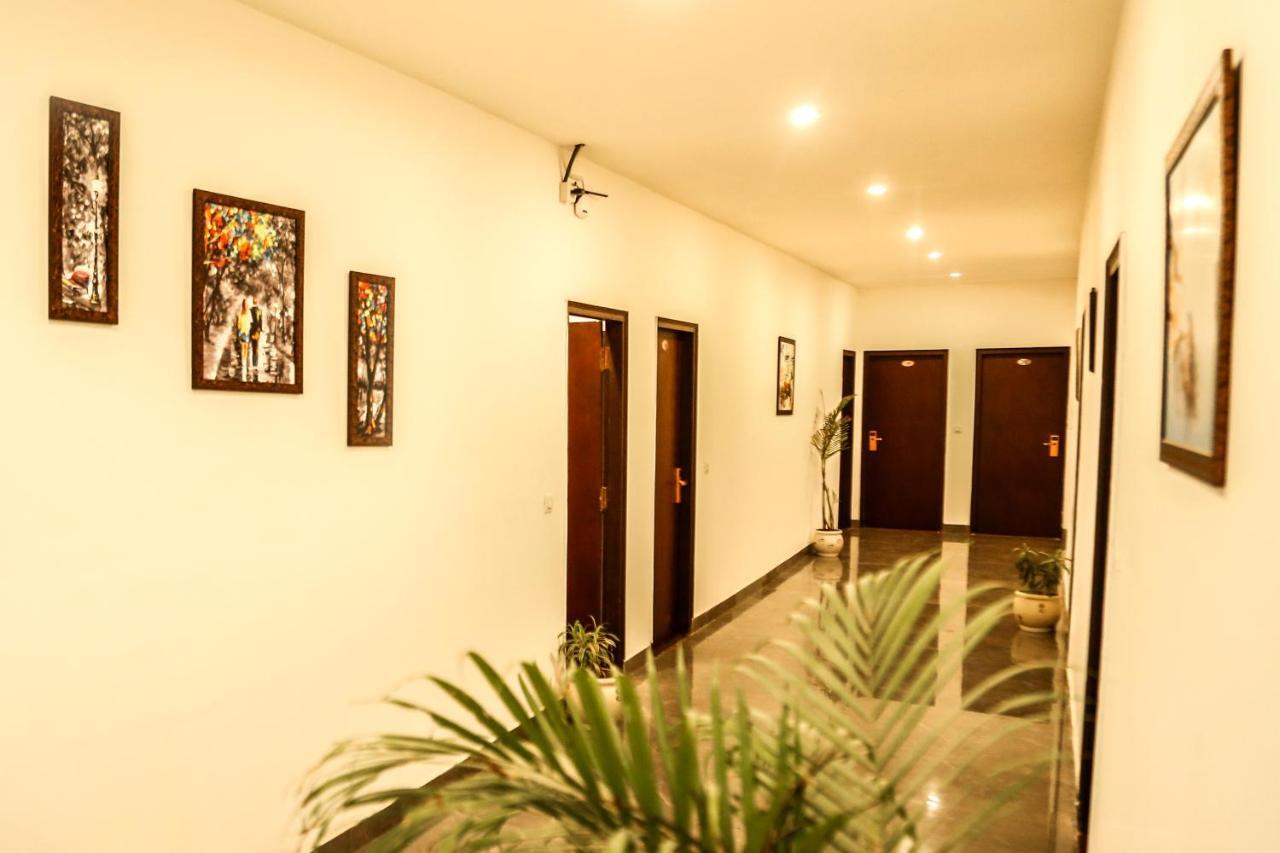 Airport Hotel Tashree New Delhi Ngoại thất bức ảnh